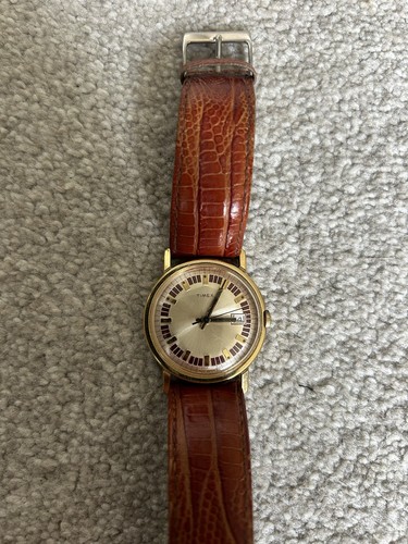 Vintage timex unique red fleck - unique,