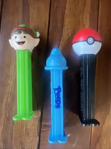 Lot modern pez dispensers - of,
