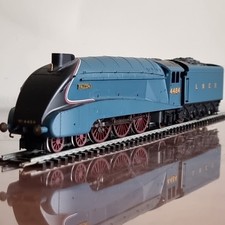 Hornby R2779 OO Class A4 4-6-2 Falcon Rn.4484 LNER Blue Railroad Range Unboxed