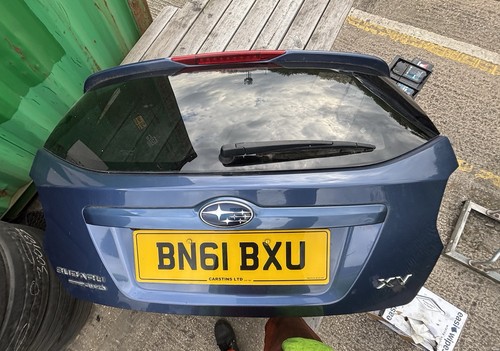 Subaru bootlid tailgate - xv,