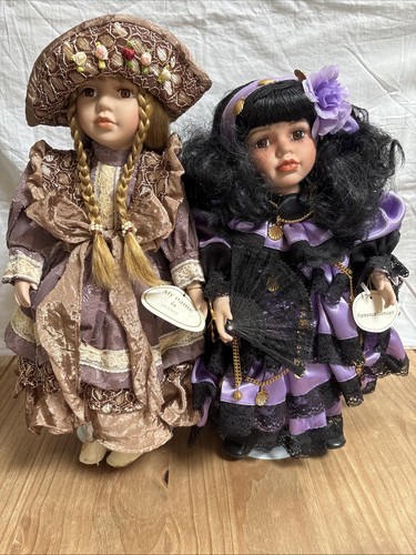 Porcelain dolls windsor - ,