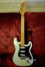 Stratocaster Electric Guitar
