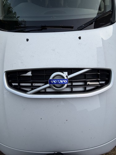 Volvo v60 design grill - volvo,