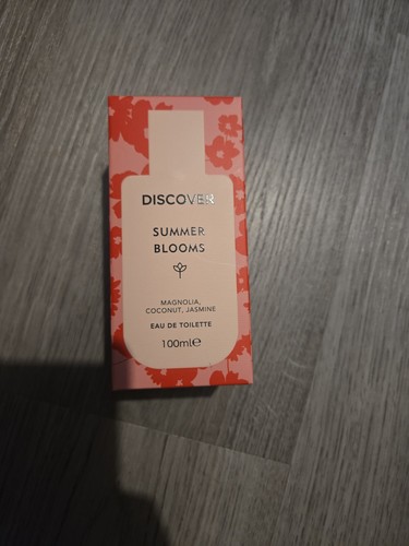 Discover summer blooms - m&s,