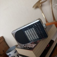 Roberts R9962 Portable World