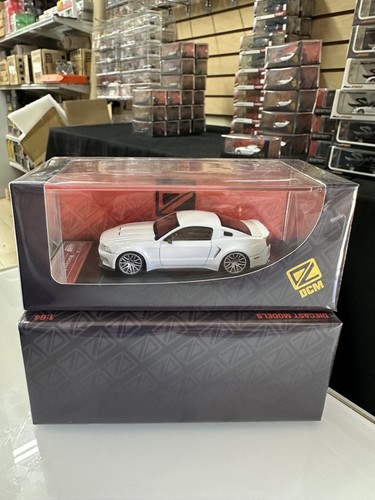 2014 ford mustang pearl - mustang, white