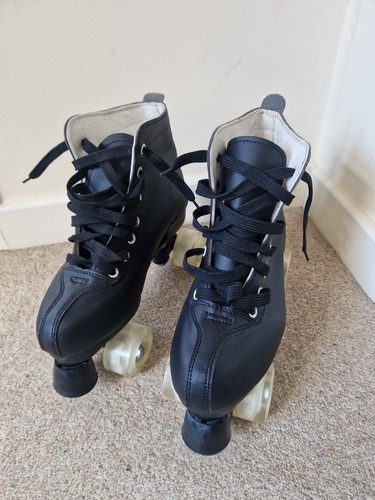 Black quad roller - quad,