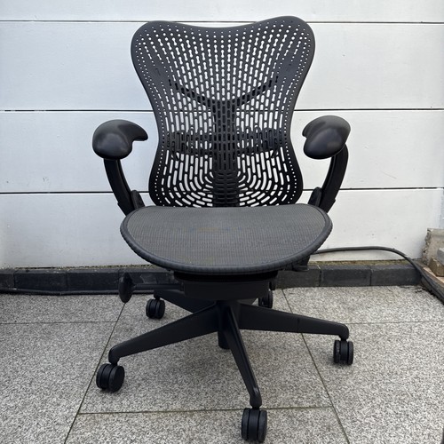 Herman miller mirra - miller, triflex