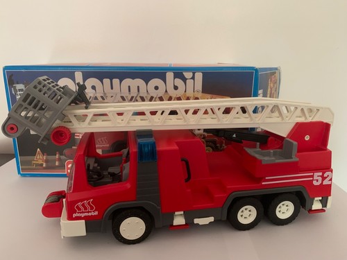 Playmobil 3879 fire engine - 3879,