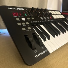 M-Audio Oxygen 25 MK4 USB Midi