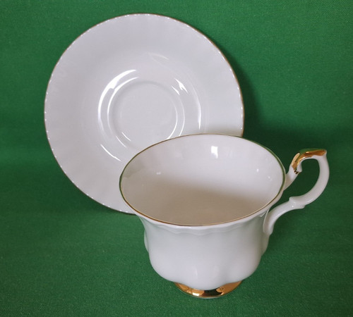 Royal albert val - tea, cup