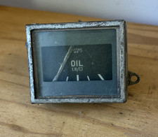 A vintage Smiths MA square oil