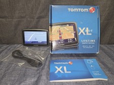 TomTom  335-t XL GPS Navigation Unit Lifetime Traffic Edition US & Canada