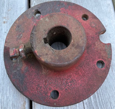 Wheel Horse Hub