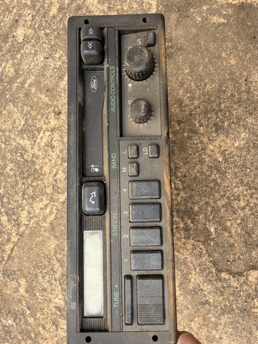 Ford radio cassette - radio,