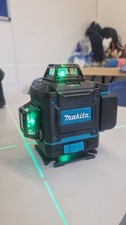 Makita Digital 360° X4