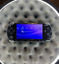 *MINT* Sony PSP 2000 (Piano Black) Console + New Battery + New Charger