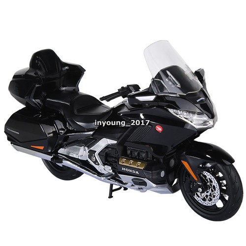 Honda gold wing - gold, tour