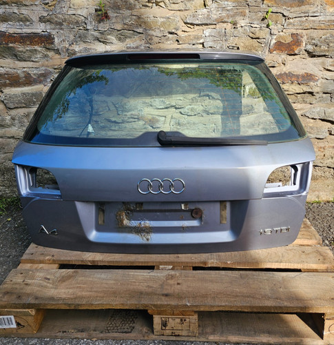 Audi line avant - s,