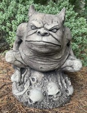 STONE GARDEN GARGOYLE SAT ON