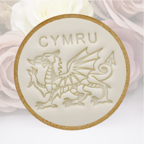 Welsh dragon cymru icing - welsh,