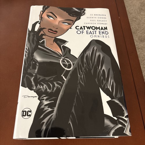Catwoman east end - of, omnibus
