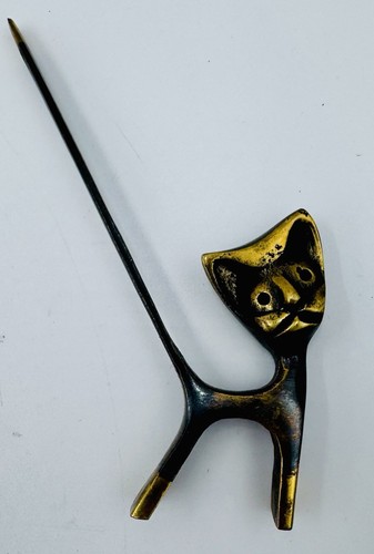 Stylish cat ring - cat, holder