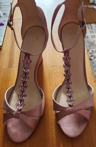 Beautiful pale pink satin - beautiful,