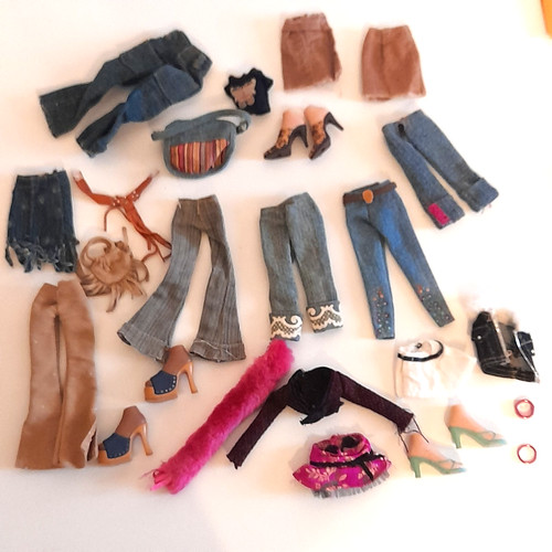 Bratz clothes bundle tops - bratz,