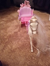 Barbie Rapunzel Botticelli And Carriage Horse . 2002