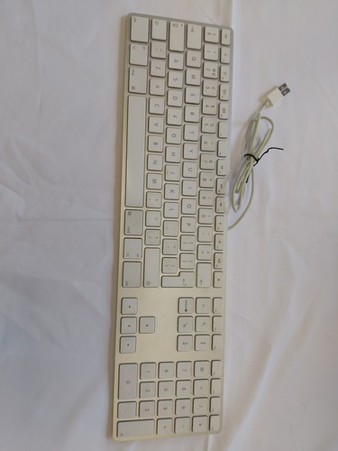 Apple aluminium qwerty - apple, wired