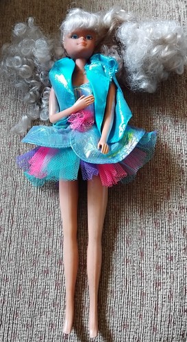 Vintage sindy doll with - ,