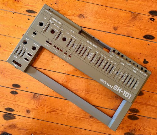 Roland 101 synthesizer main - roland,