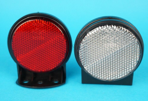 Outline reflectors on - x,