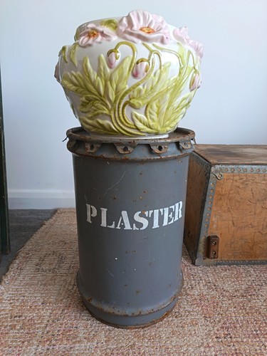 Vintage metal plaster - vintage, drum