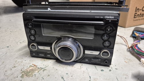 Clarion cx211bk double - clarion, din