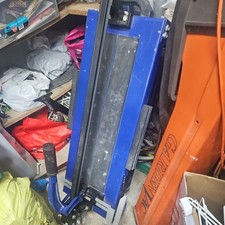 600mm Vitrex Manual Tile