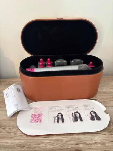 Dyson airwrap set - &, storage