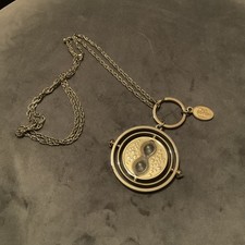 Harry potter time turner necklace official WARNER BROTHERS UNIVERSAL STUDIOS 