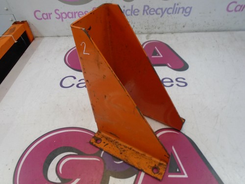 Column post guard racking - u,