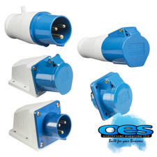 240V 32A 3 PIN BLUE SITE INDUSTRIAL PLUGS & SOCKETS  MALE/FEMALE IP44 2 P&EARTH 