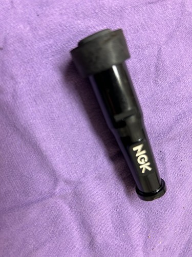 Spark plug connector - honda, cb