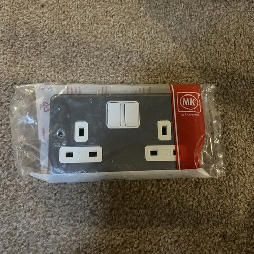 Albany plus double - plus, socket