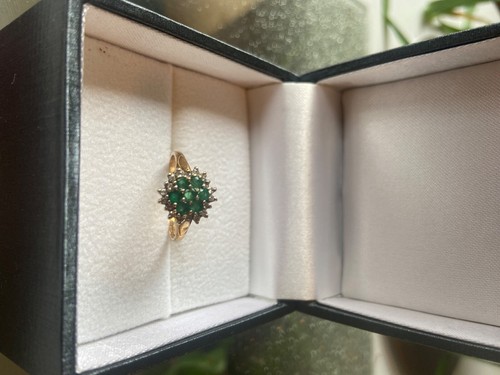 Stunning vintage hallmarked - stunning,