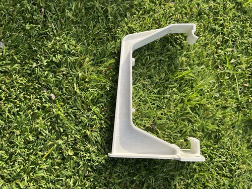 White square gutter bracket - square,