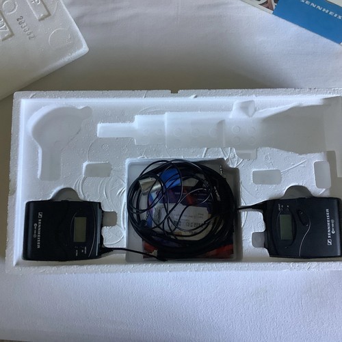 Sennheiser radio mics set - radio,