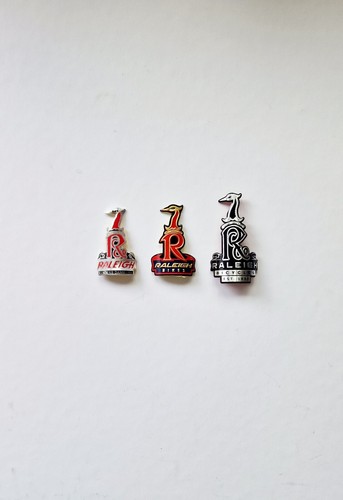 Raleigh bike head - head, badge
