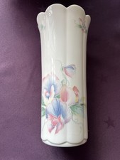 Aynsley Little Sweetheart Bone China Vase