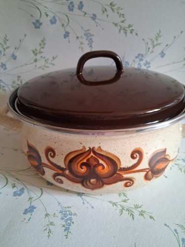 Vintage 70s 80s casserole - 70s,