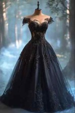 Gothic Vintage Black Wedding Dresses Appliques Short Sleeves A Line Bridal Gowns